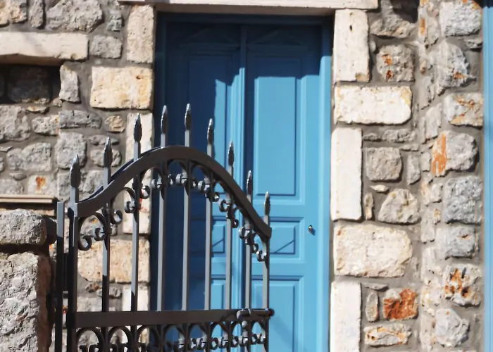 Villa Petra Boutique Homes *