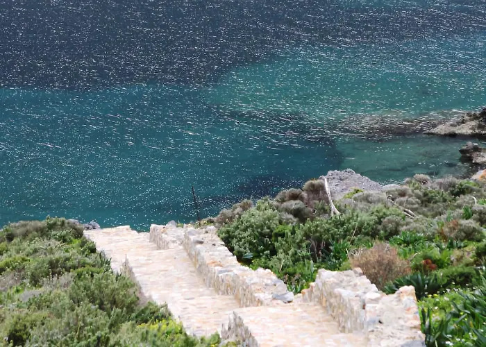 Villa Petra Boutique Homes *