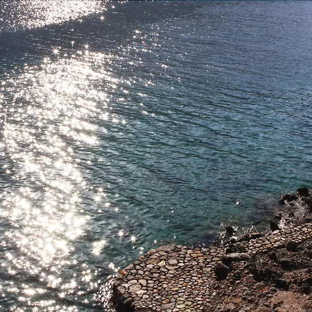 Petra Boutique Homes 빌라 Arginonda