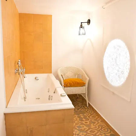 Petra Boutique Homes * Arginonda