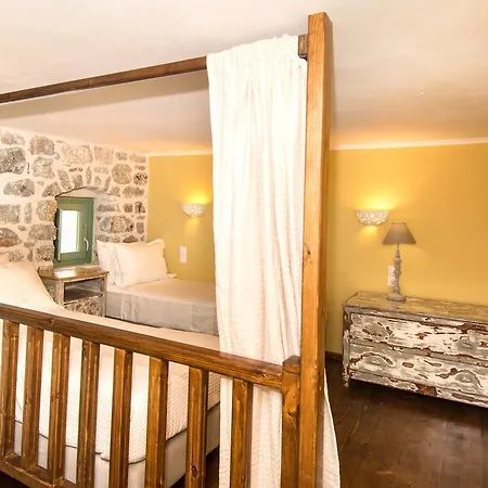 Villa Petra Boutique Homes Arginonda