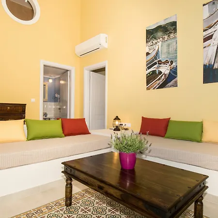 Petra Boutique Homes Villa Arginonda