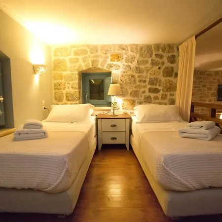 Villa Petra Boutique Homes *