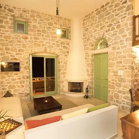 Villa Petra Boutique Homes *