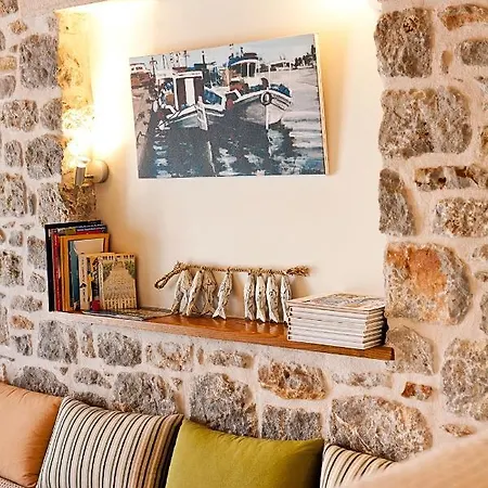 Villa Petra Boutique Homes *